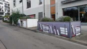 Rue Lola Bobesco: création d'un chancre urbain Rue Lola Bobesco: création d'un chancre urbain